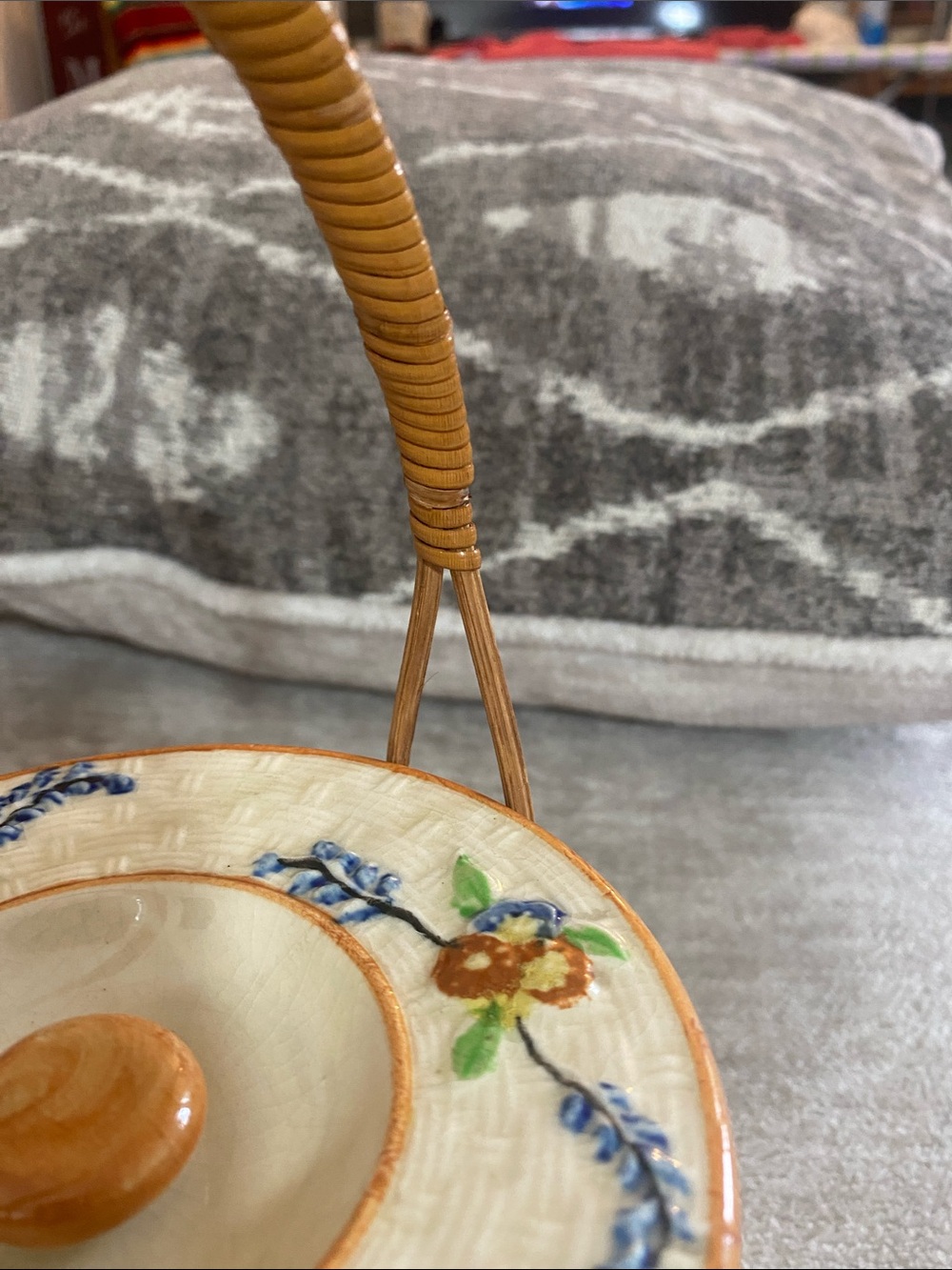 Cream Ceramic Floral Biscuit Jar with Wicker-Style Handle - Picture 9 of 10